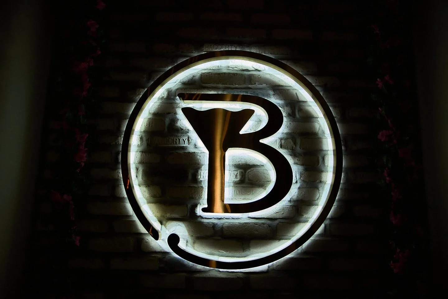 Chic 8th Street Dining and Event Space in Miami — 2