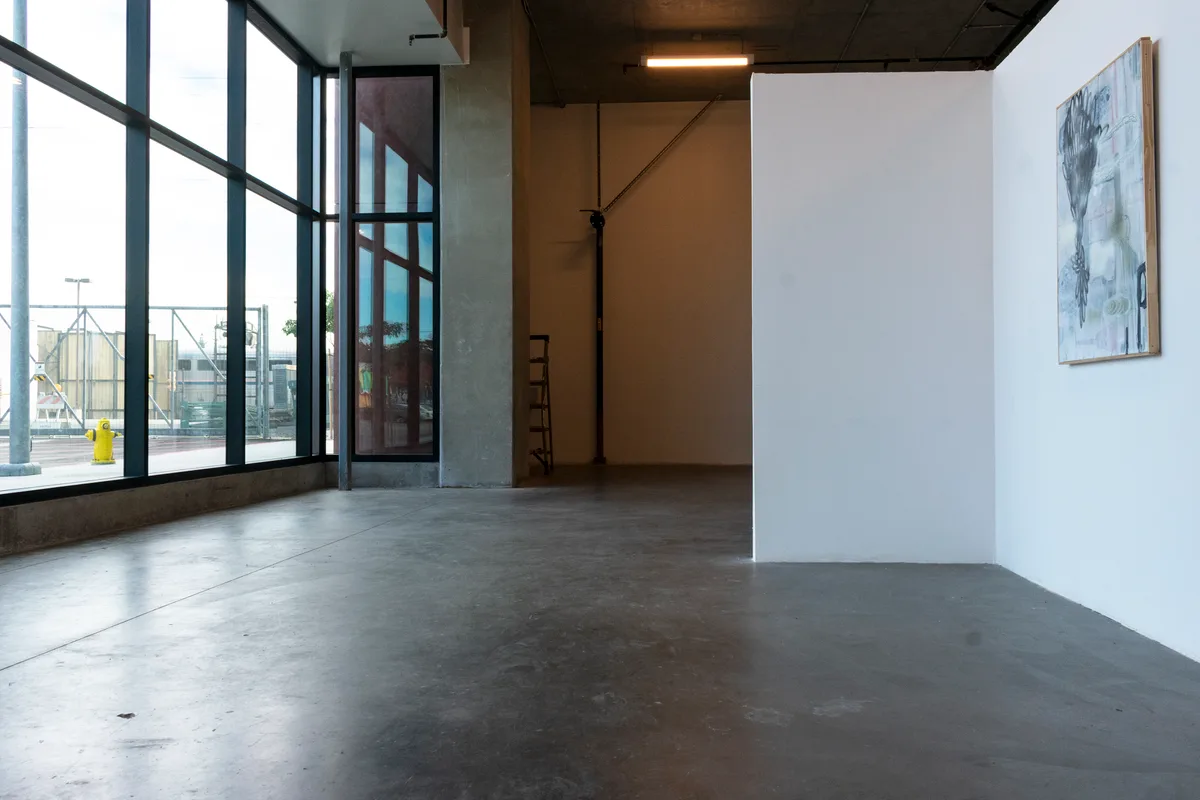 Chic Designer Loft with Rooftop Access, 318 sqm, art exhibition, pop-up rental in Los Angeles, interior view