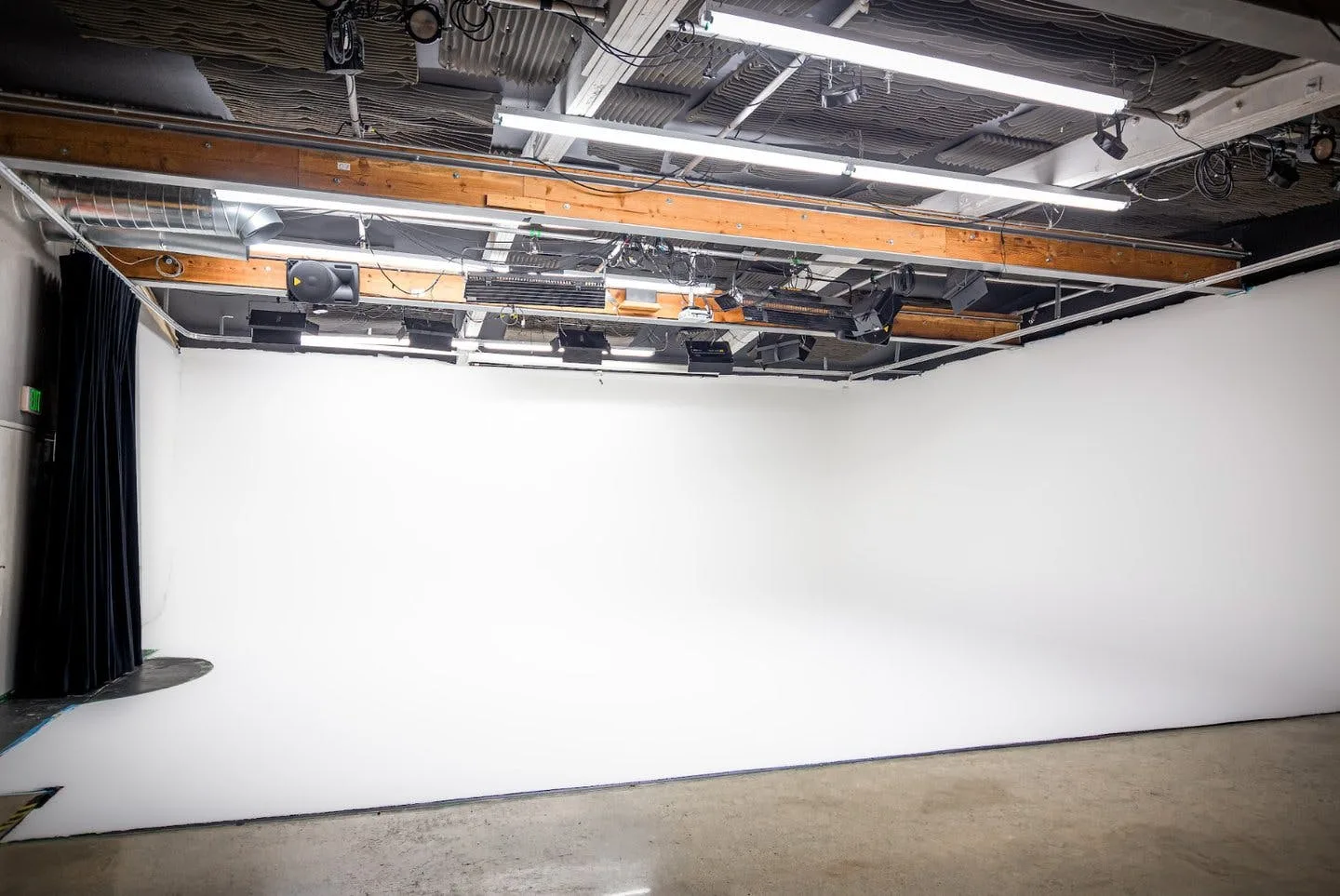 Chic Industrial Space and Cyc Stage in El Segundo — 3
