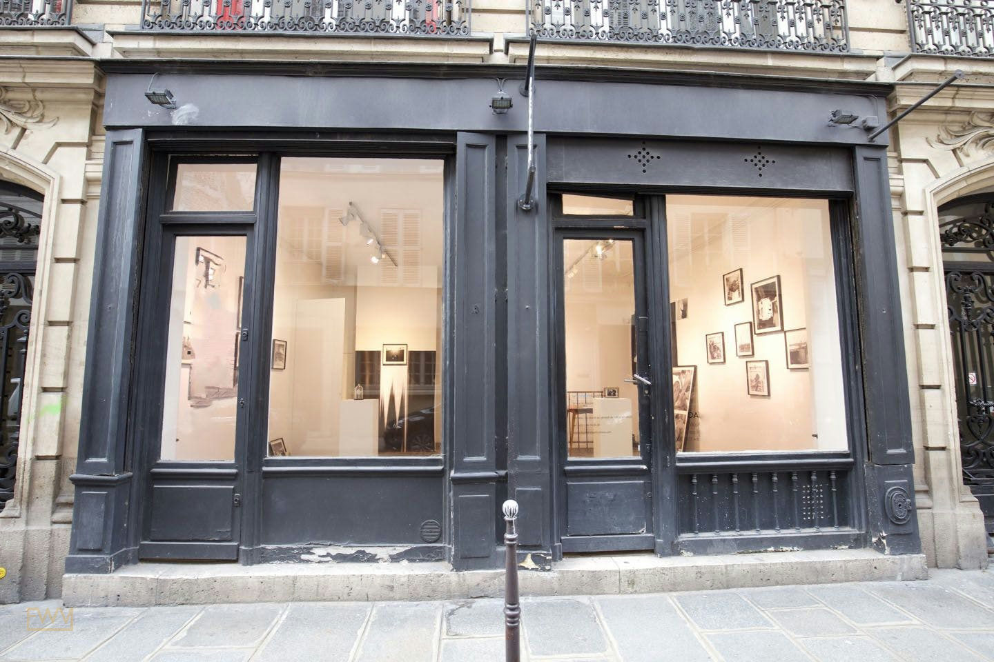 Classic 60 sqm Showroom and Gallery in Le Marais, Paris