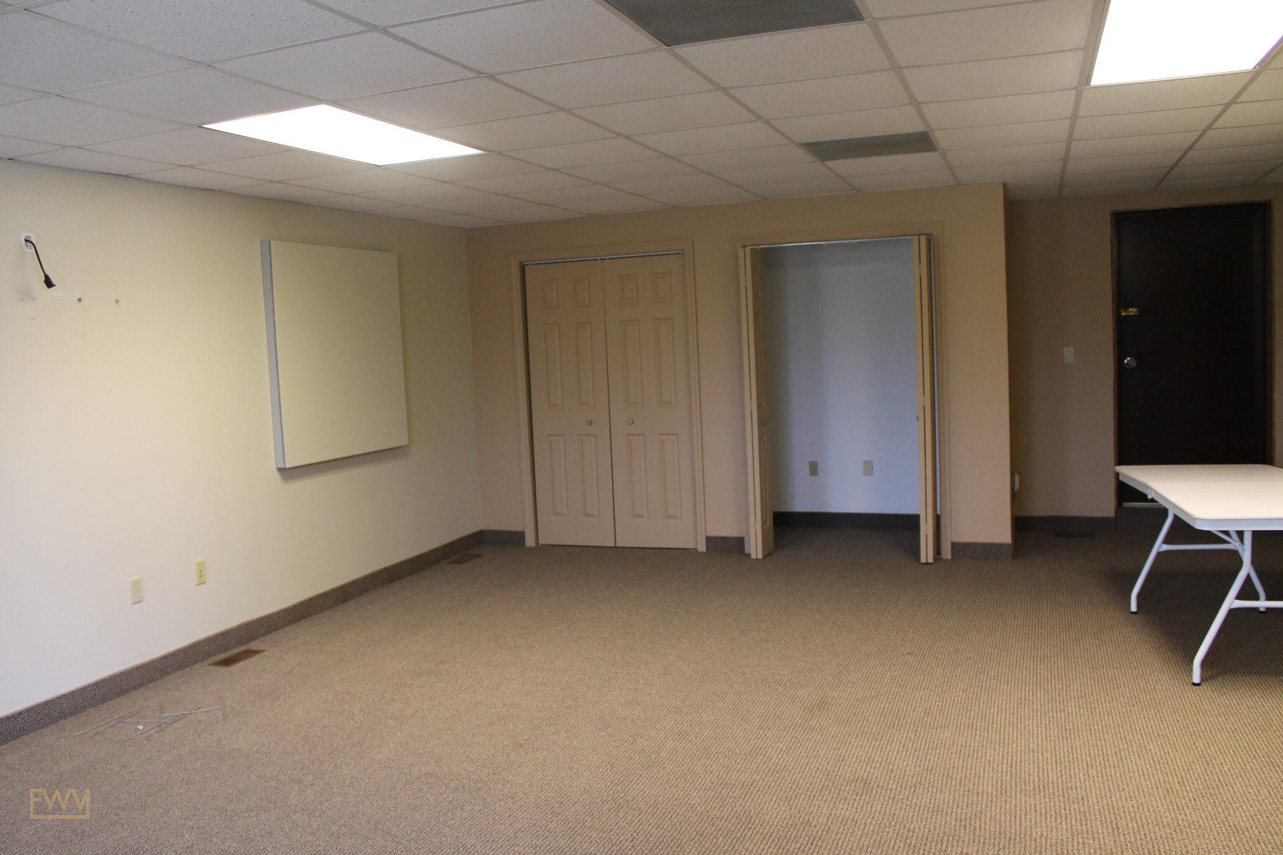 Clean Office Space with Parking and Convenient Access, 74 sqm, corporate event, pop-up rental in Eastlake, interior view