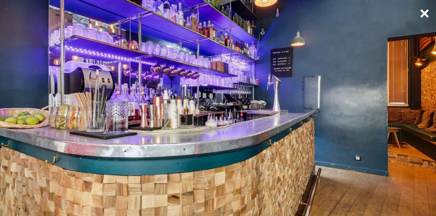 Cocktail Bar and Event Space on Rue Saulnier, Paris, 50 sqm, private event, pop-up rental
