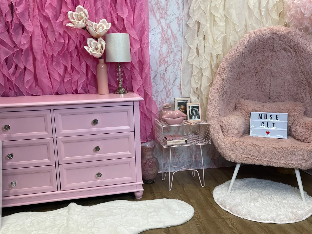 Colorful Creative Content Photo Studio, 84 sqm, photo shoot, pop-up rental in Charlotte, interior view