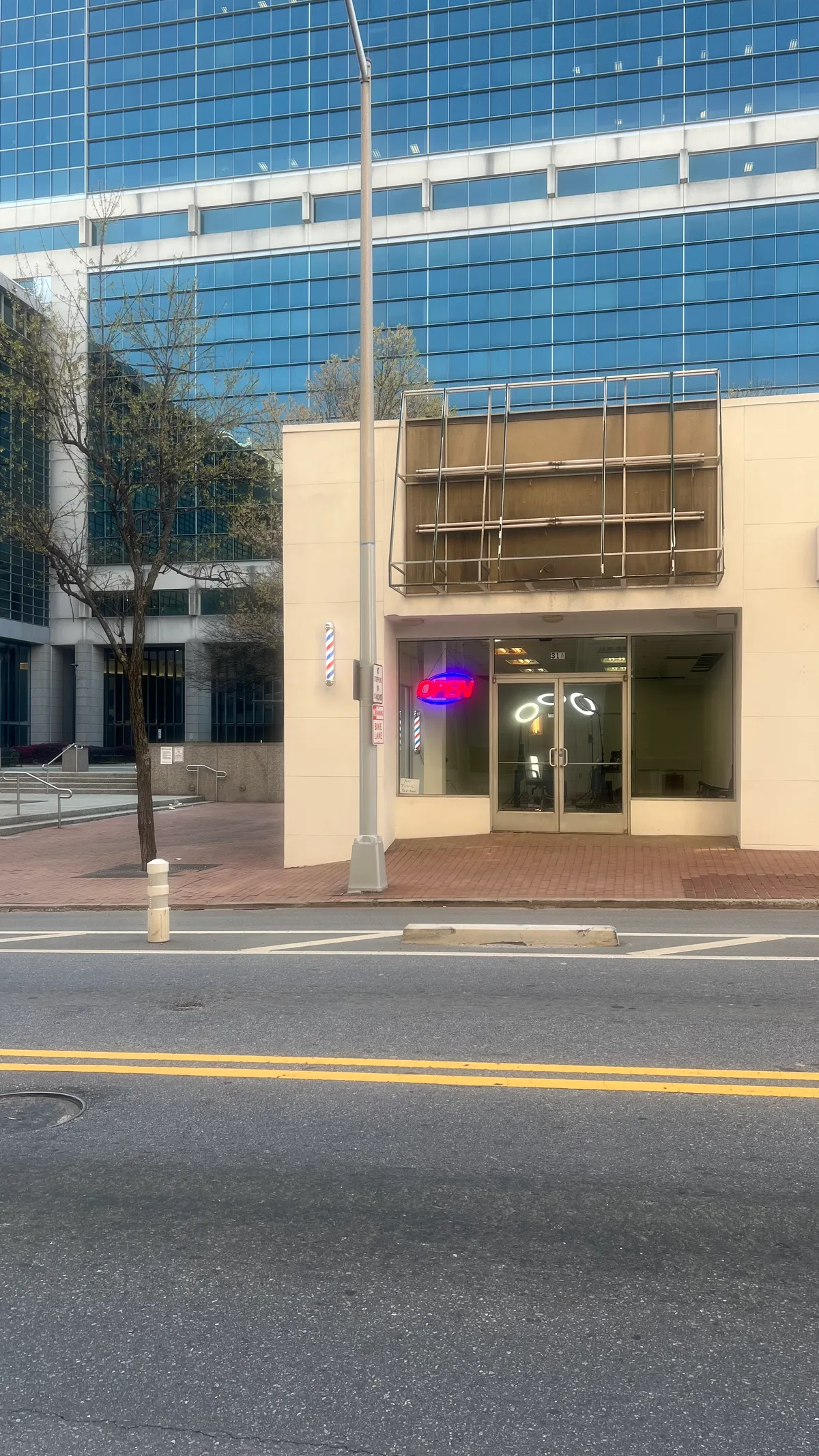 Commercial Loft Space Near Mercedes Benz Stadium, 112 sqm, showroom presentation, pop-up rental in Atlanta