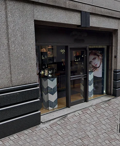Commercial Shop Available for Lease on Queen's Road Central, 67 sqm, pop up store in Hong Kong, interior view