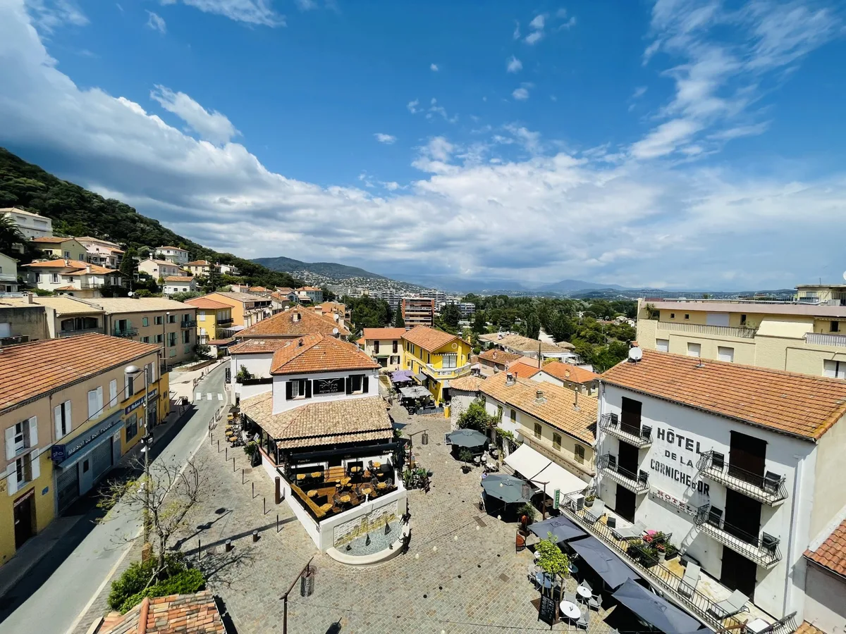 Commercial Space in La Napoule Village Near Cannes, 120 sqm, retail activation, pop-up rental in Mandelieu-la-Napoule, third…