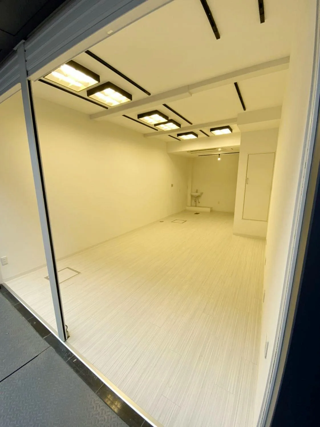 Commercial Space in Shin-Nakamise Shopping District, Sumida City — 4
