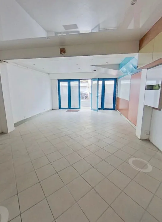 Commercial Space on Boulevard Rodin, Issy-les-Moulineaux — 2