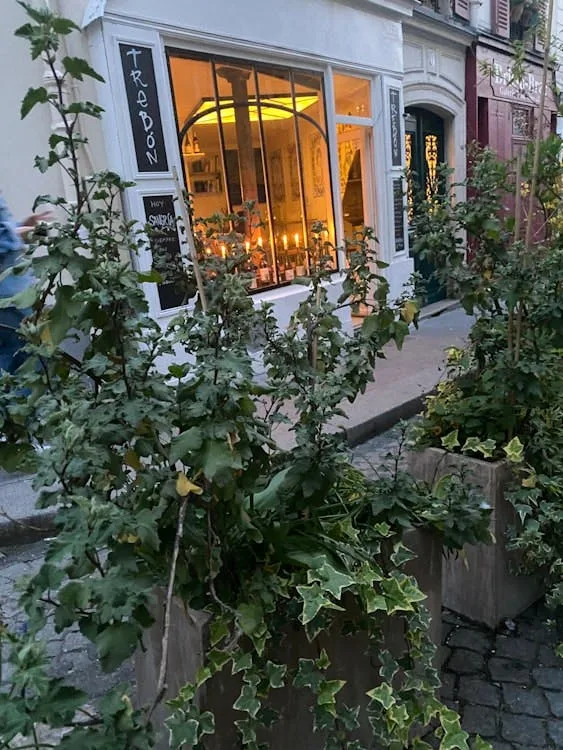 Compact Commercial Space with Exposed Stone in Montmartre — 2
