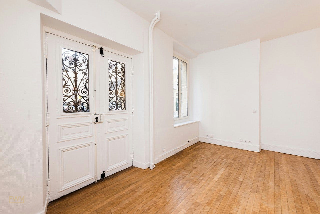 Compact Showroom in the Upper Marais, Paris, 19 sqm, pop up store