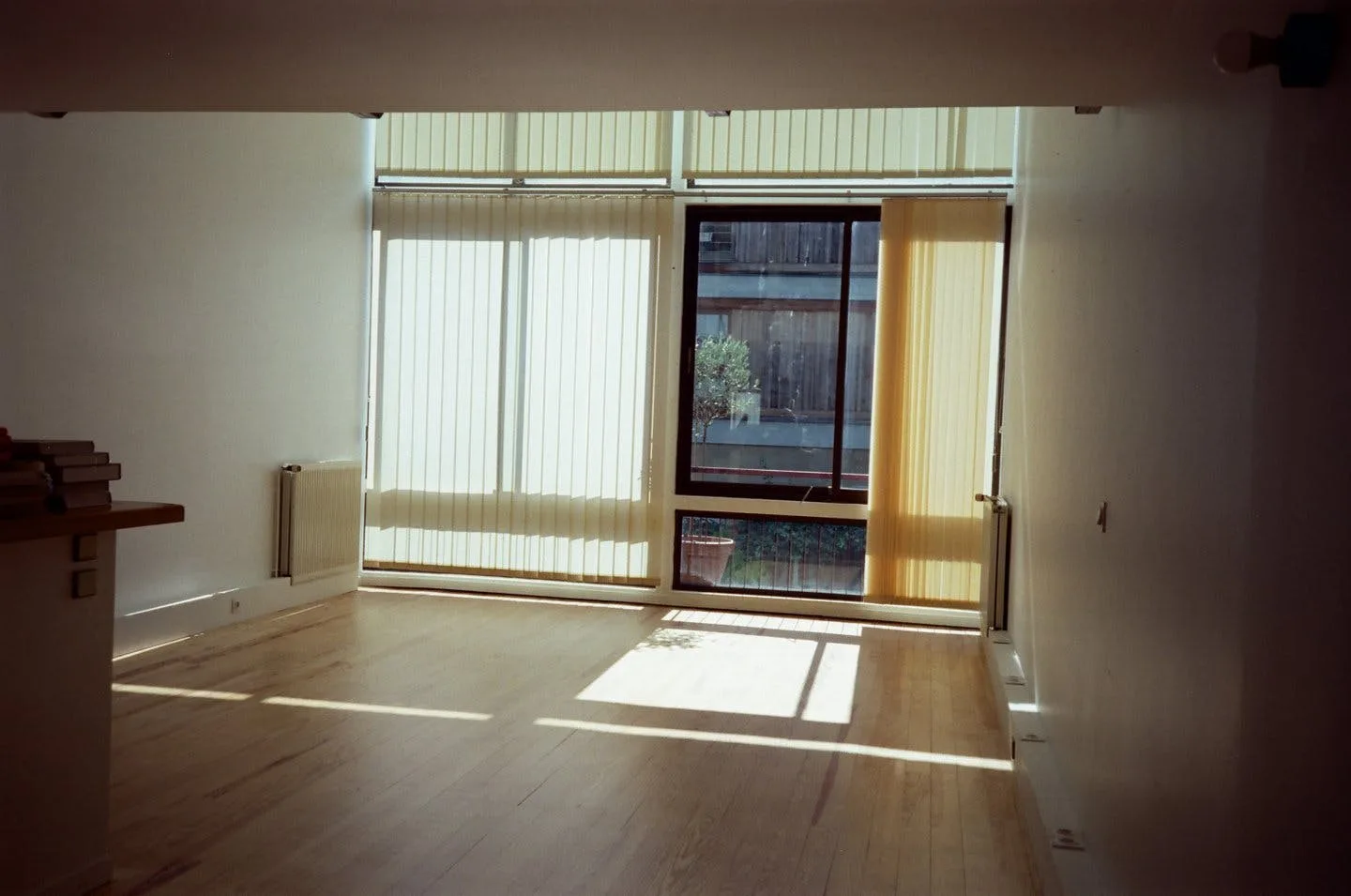 Concept Apartment Studio on Rue Riblette, Paris — 2
