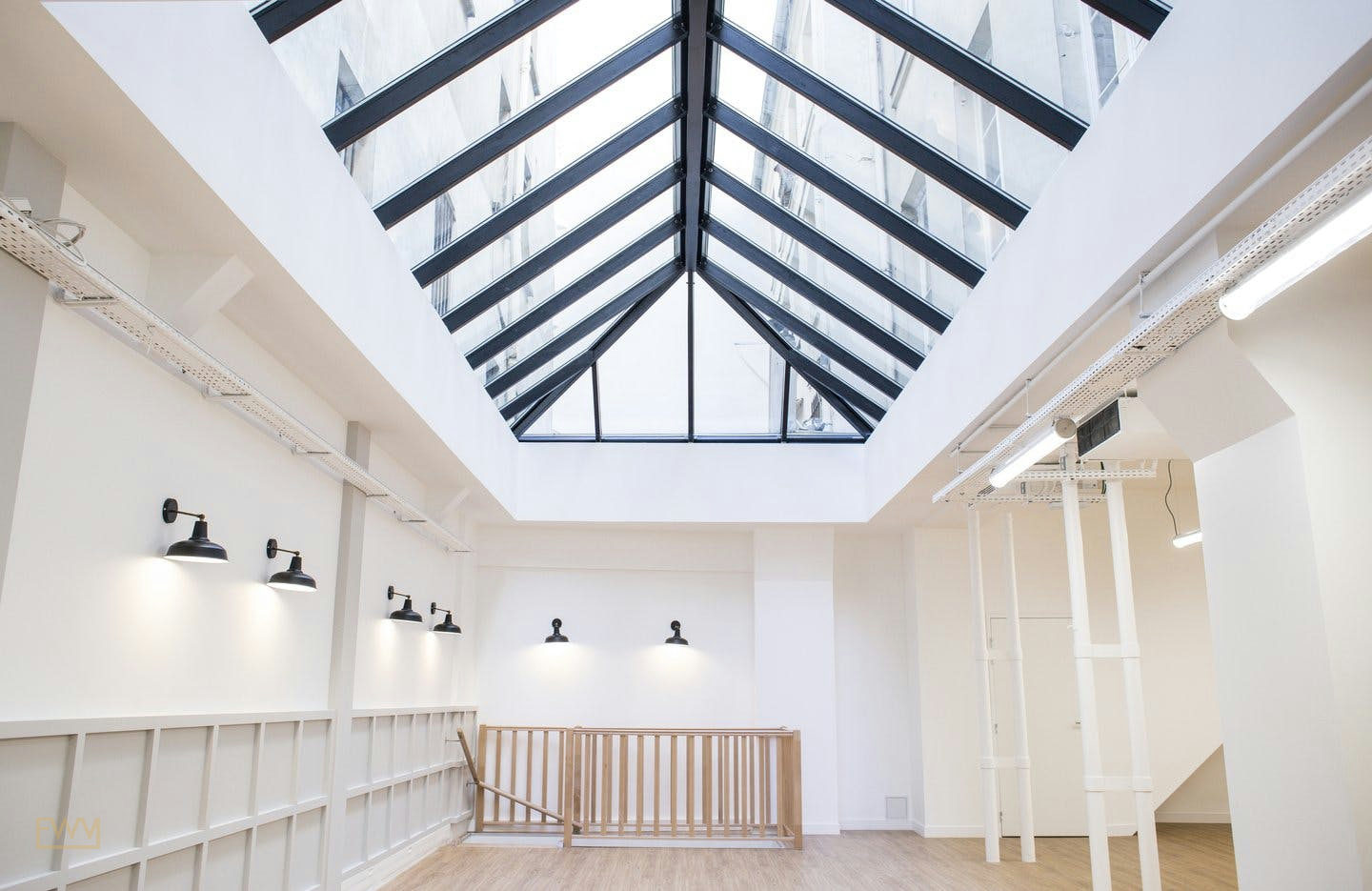 Contemporary 350 sqm Renovated Studio in Le Haut Marais