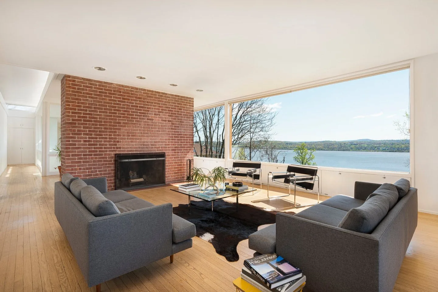 Contemporary 4,000 Sq Ft Open Space in Newburgh — 2