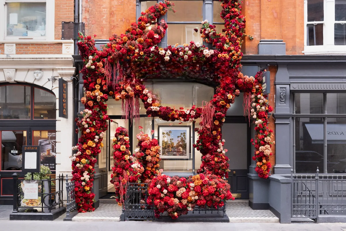 Contemporary Art Gallery in Mayfair, 350 sqm, art exhibition, pop-up rental in Greater London