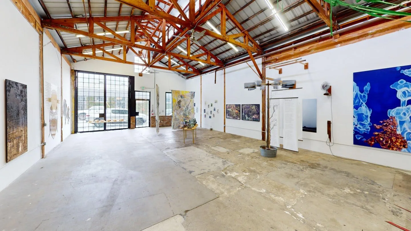 Contemporary Art Gallery with Living Room and Bar — 5