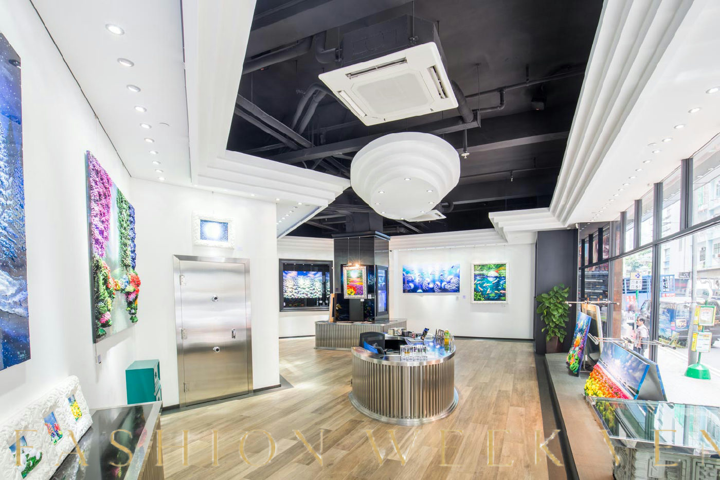 Contemporary Gallery in Causeway Bay, 139 sqm, art exhibition, pop-up rental in Hong Kong, interior view