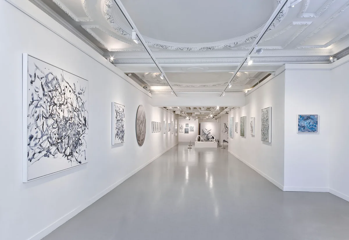 Contemporary Gallery Space in Mayfair, 307 sqm, art exhibition, pop-up rental in London, third interior view