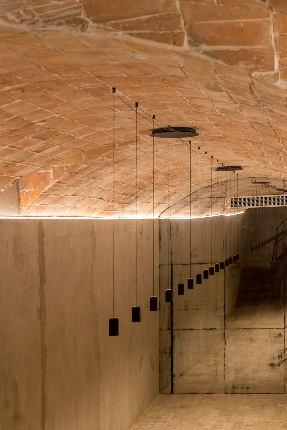Contemporary Gastronomic Venue with Modern Kitchen, 140 sqm, private event, pop-up rental in Barcelona, third interior view