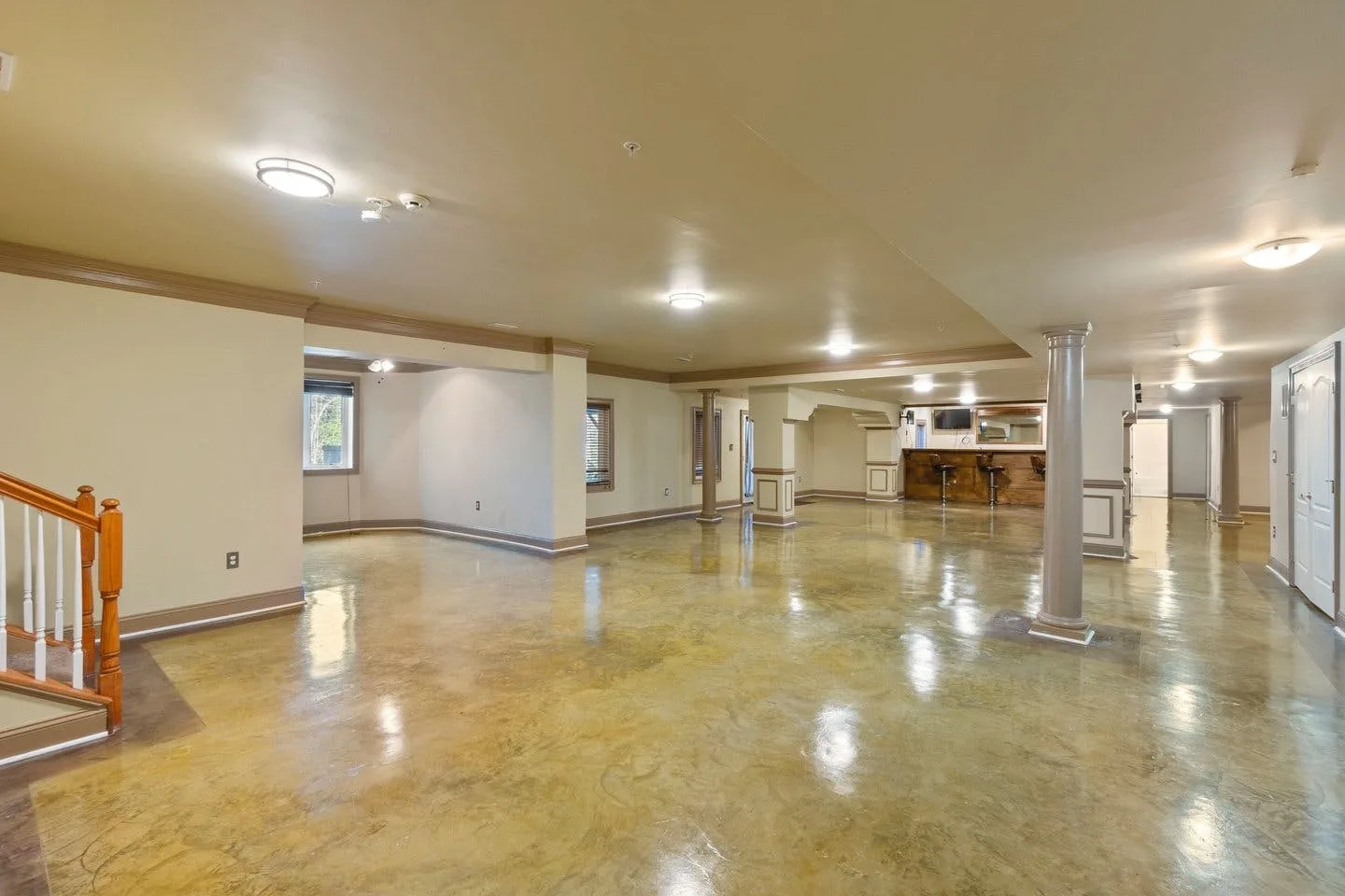 Contemporary Mansion for Events and Shoots in Brandywine — 3