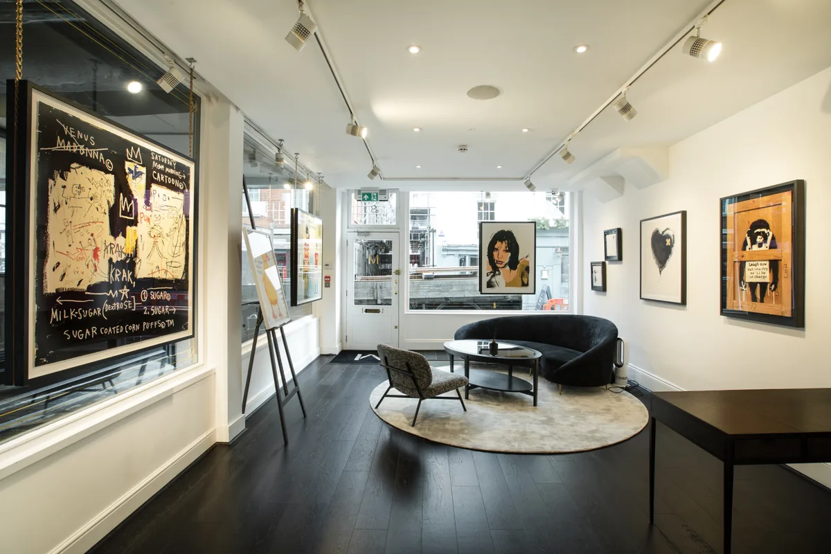 Contemporary Pop-up Retail Space in Mayfair, 110 sqm, pop up store in London, interior view