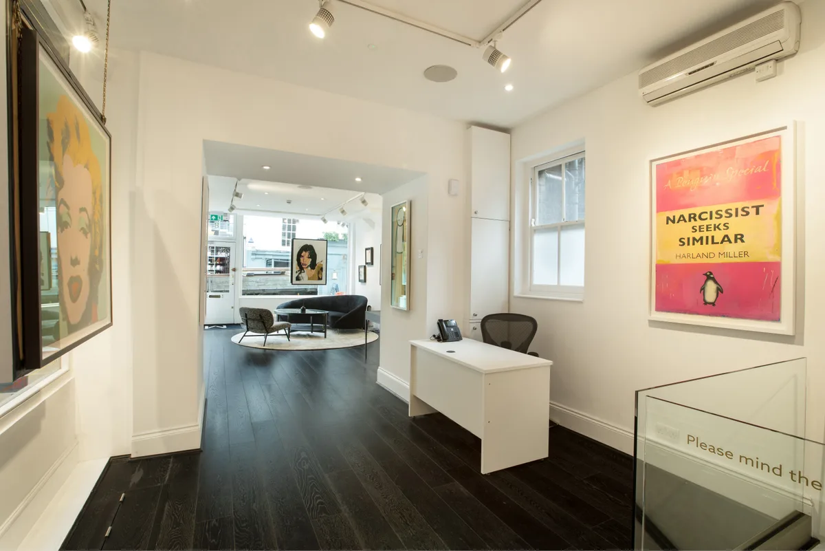 Contemporary Pop-up Retail Space in Mayfair, 110 sqm, pop up store in London, second interior view