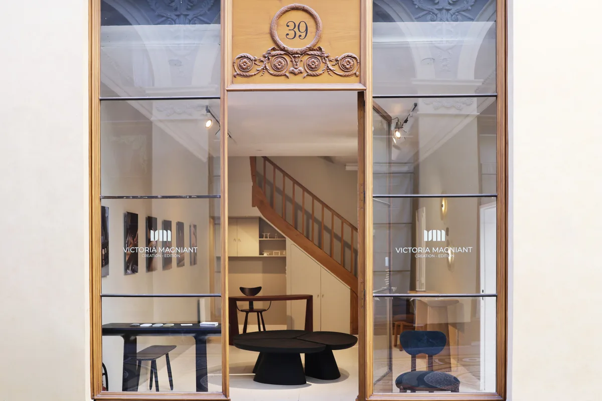 Contemporary Showroom in the Iconic Galerie Vivienne, 50 sqm, showroom presentation, pop-up rental in Paris