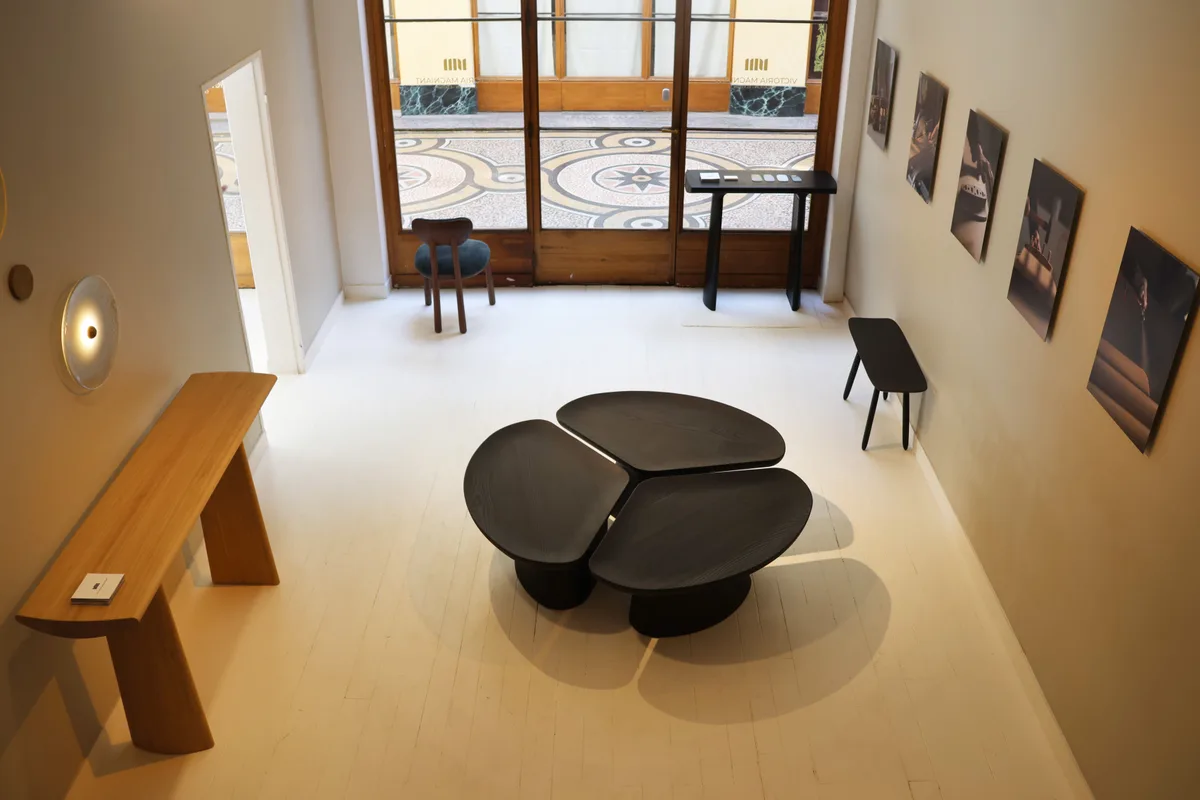 Contemporary Showroom in the Iconic Galerie Vivienne, 50 sqm, showroom presentation, pop-up rental in Paris, second interior…