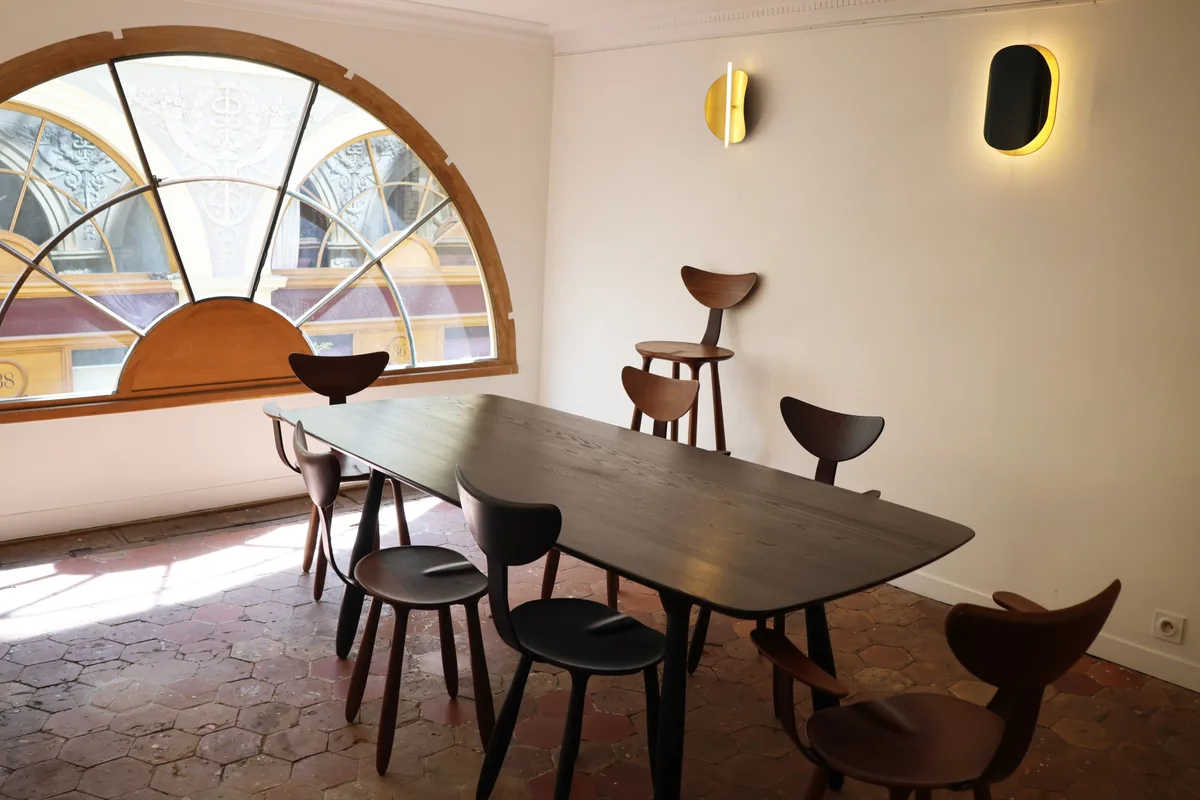 Contemporary Showroom in the Iconic Galerie Vivienne, 50 sqm, showroom presentation, pop-up rental in Paris, third interior…