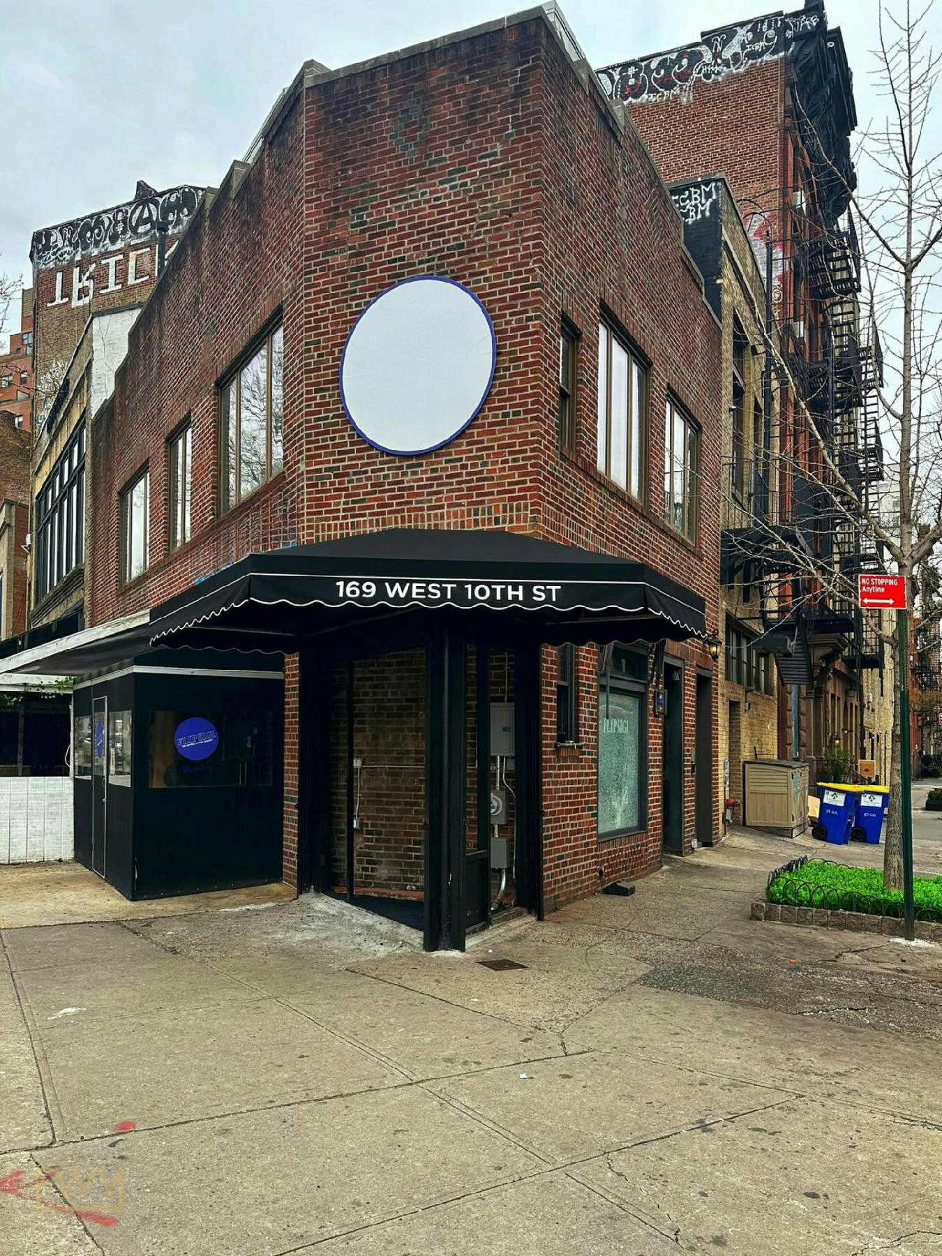Corner Ground Floor Storefront in West Village, 3 sqm, pop up store in New York