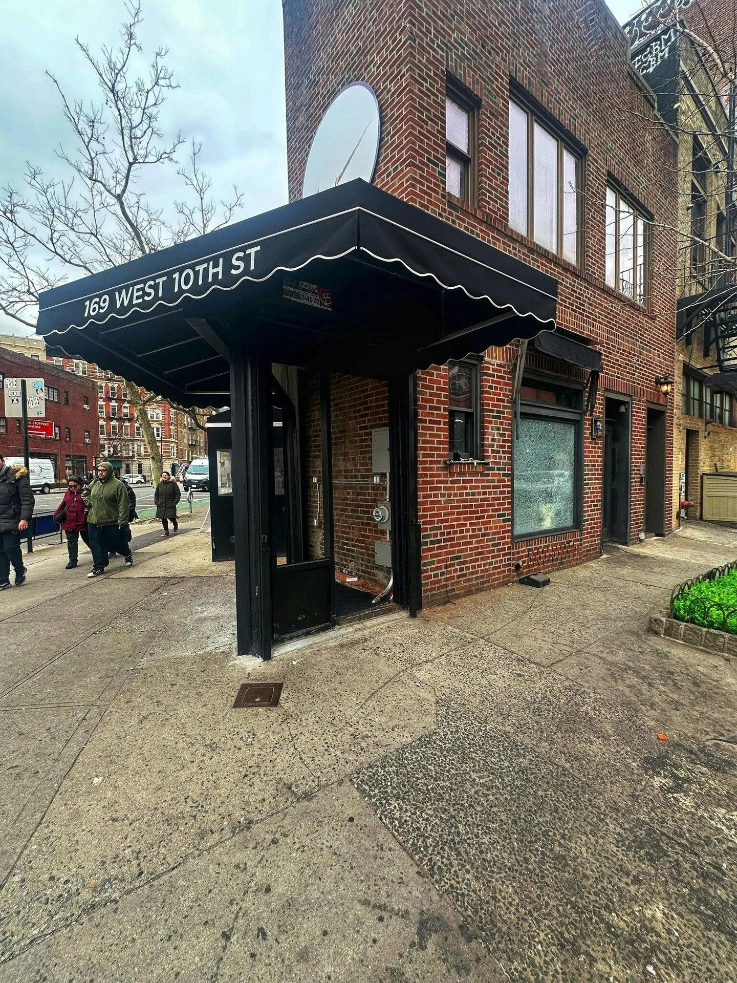 Corner Ground Floor Storefront in West Village — 3