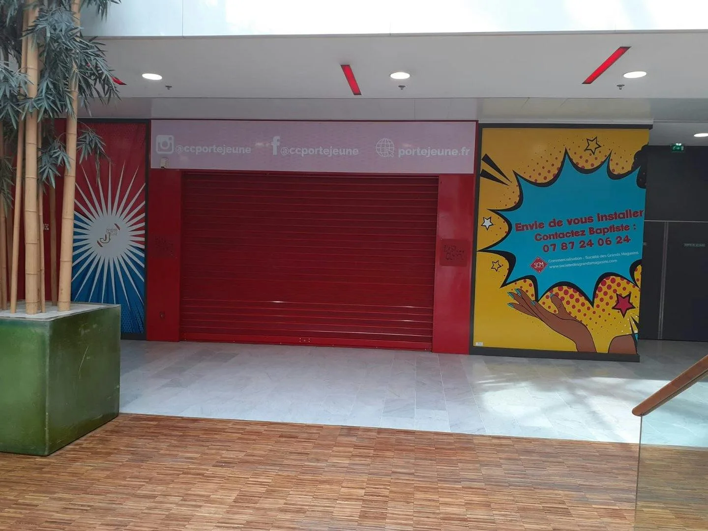 Corner Retail Space at Shopping Mall Porte Jeune Mulhouse — 2