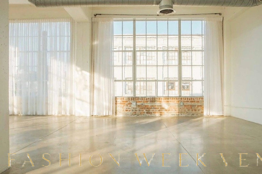 Corner Unit on the 4th Floor of Rubber Stamp Building, 272 sqm, showroom presentation, pop-up rental in Los Angeles