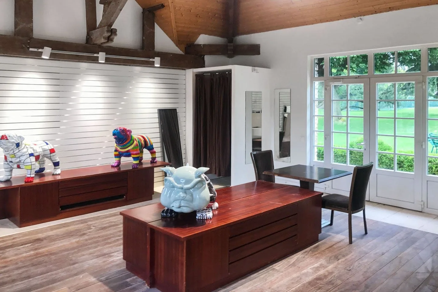 Cosy Boutique in Rueil-Malmaison