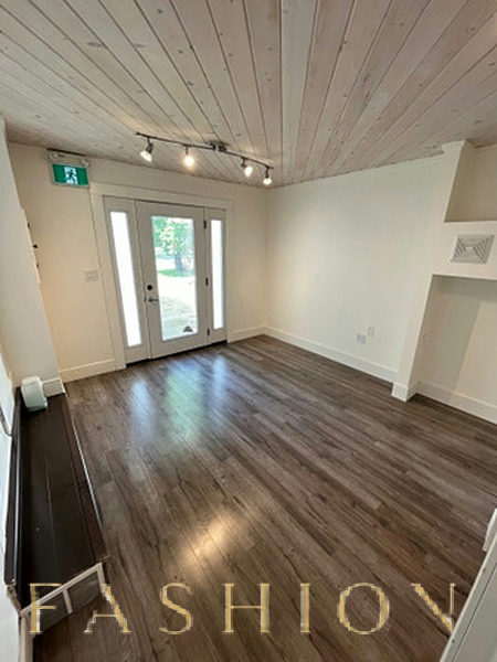 Cosy Micro Studio and Gallery Space Available for Rent, 47 sqm, gallery showing, pop-up rental in Steinbach, interior view
