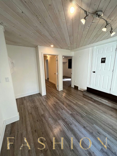 Cosy Micro Studio and Gallery Space Available for Rent, 47 sqm, gallery showing, pop-up rental in Steinbach, third interior…