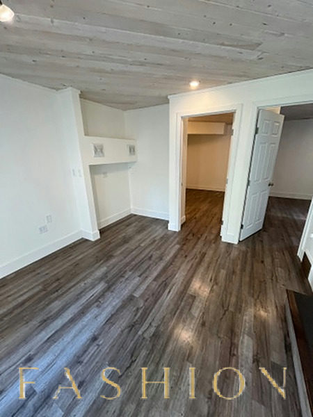 Cosy Micro Studio and Gallery Space Available for Rent, 47 sqm, gallery showing, pop-up rental in Steinbach, additional inte…