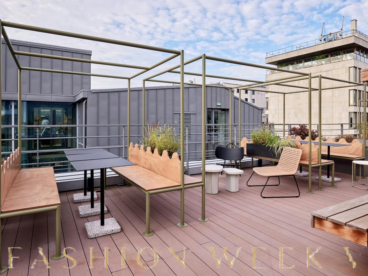 Coworking Space in Paris 9th Arrondissement, 1 sqm, corporate event, pop-up rental, third interior view