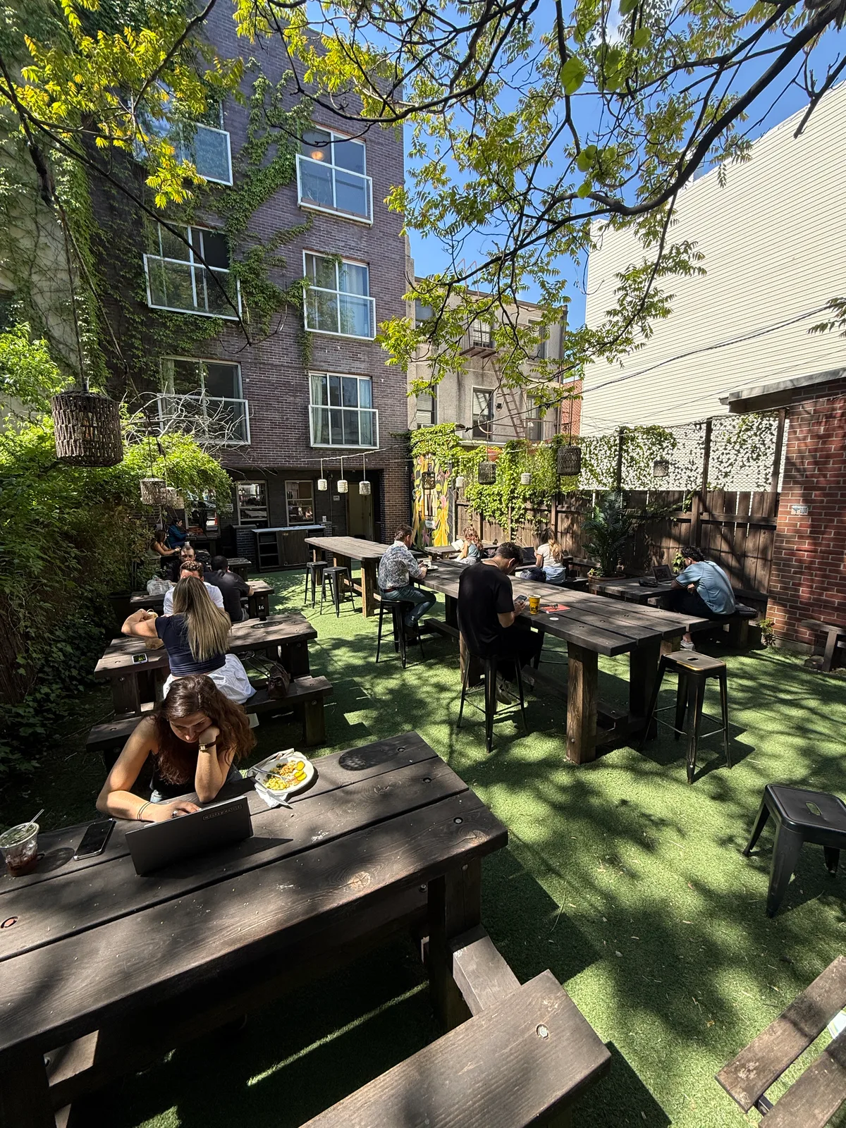 Cozy Outdoor Backyard Space for Diverse Events, 93 sqm, pop up store in Brooklyn, interior view