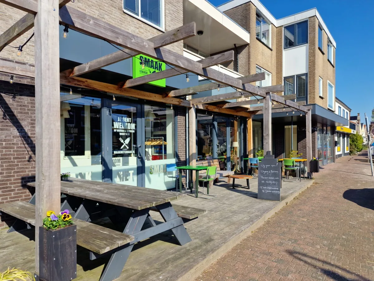 Creatieve ruimte met unieke Zaanse elementen, 80 sqm, showroom presentation, pop-up rental in Wormer, additional interior vi…