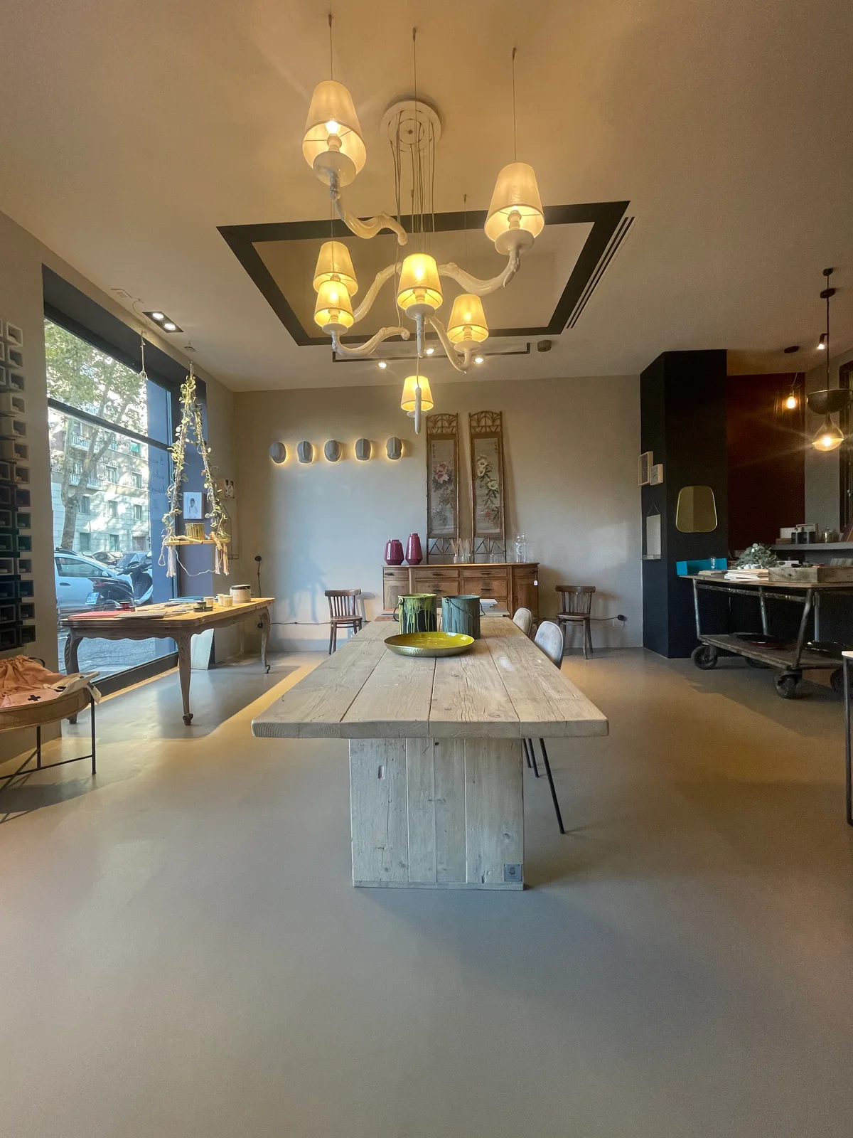 Creative 80 m² Space in Contemporary Rome, pop up store in Roma, interior view
