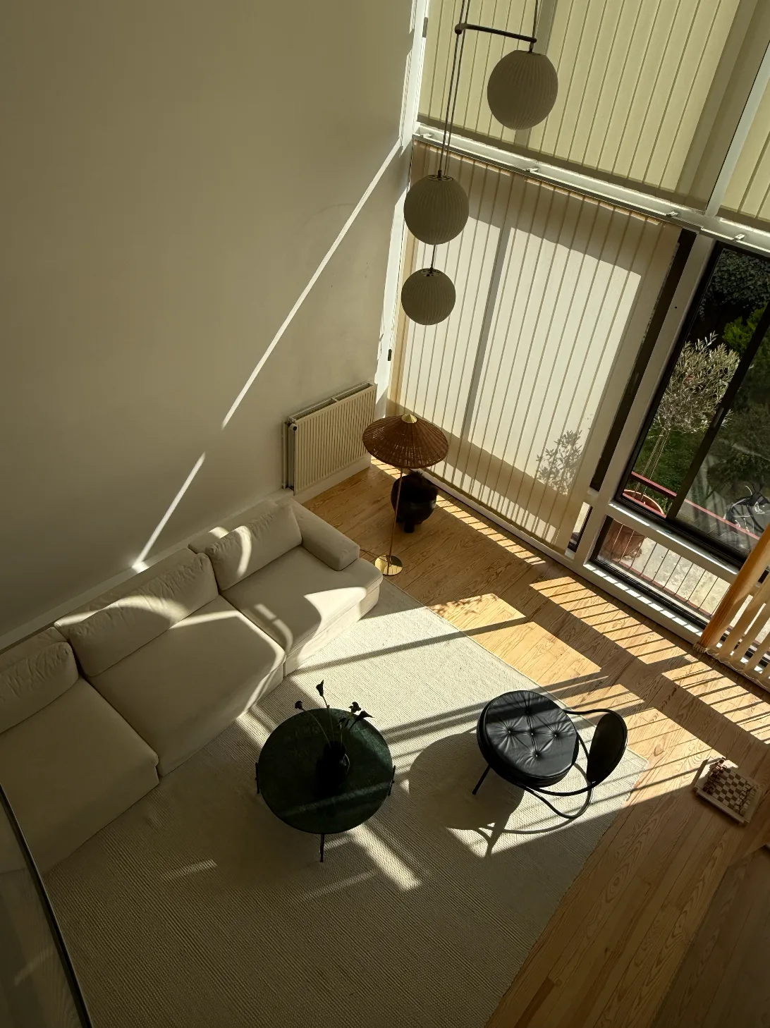 Creative Concept Apartment for Rent in Belleville, 95 sqm, photo shoot, pop-up rental in Paris