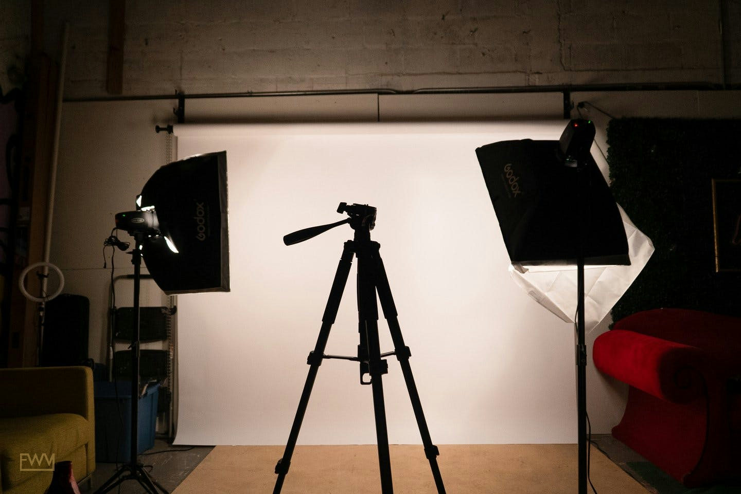 Creative Industrial Photo and Filming Studio in Miami, 65 sqm, pop up store