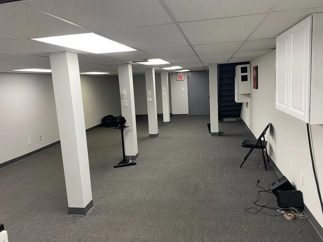 Creative Multi-Room Studio in Floral Park — 3