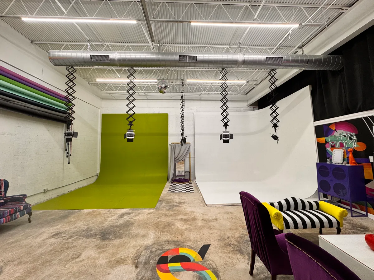 Creative Photo Studio in Miami, 186 sqm, photo shoot, pop-up rental
