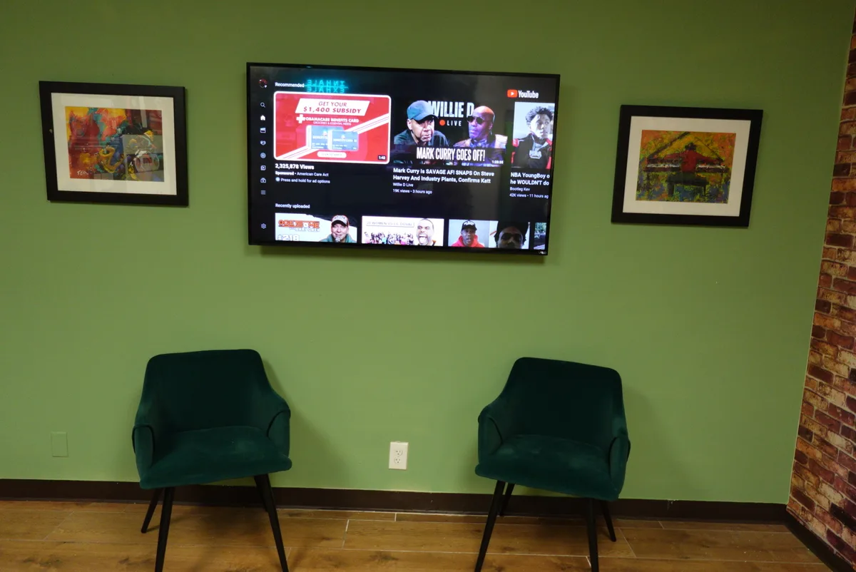Creative Spaces for Media Production and Events, 74 sqm, photo shoot, pop-up rental in Houston, additional interior view