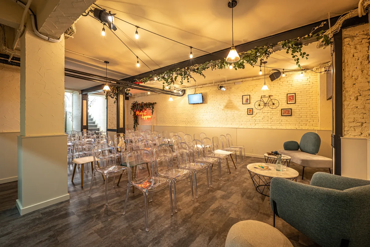 Creative Street-Level Space for Corporate Events in Madrid, 220 sqm, pop-up rental, interior view