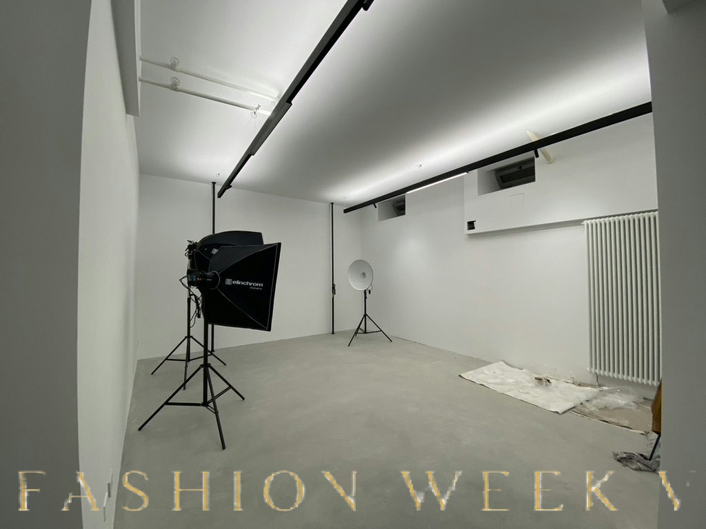 Creative Studio Space in Central Milan, 57 sqm, showroom presentation, pop-up rental in Milano