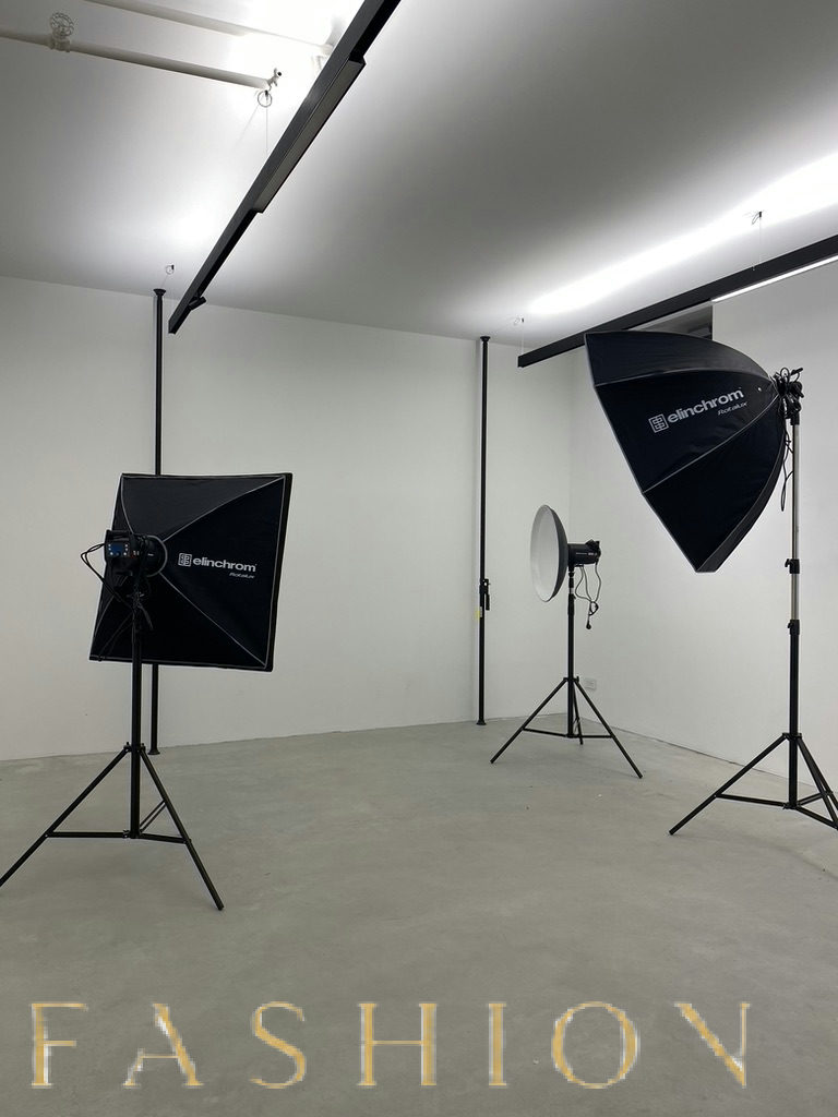 Creative Studio Space in Central Milan, 57 sqm, showroom presentation, pop-up rental in Milano, interior view