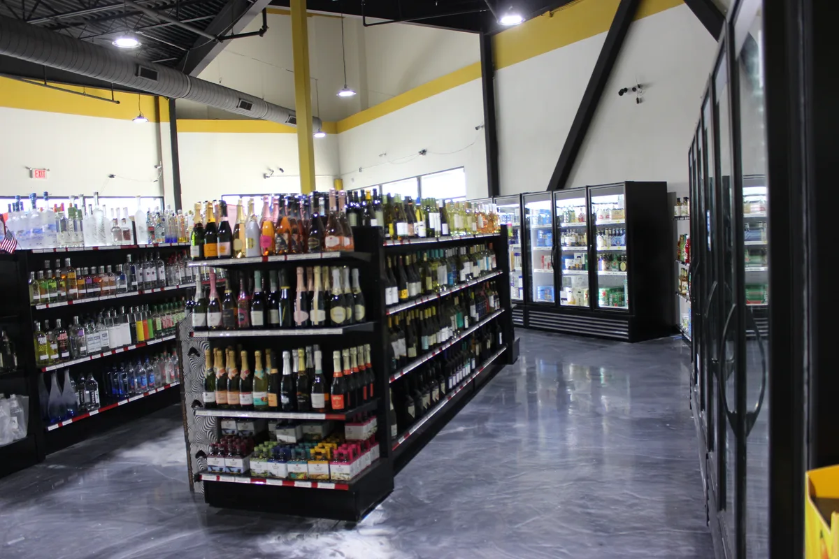 Customizable 3500 sq.ft Space in Stonebridge Community, 325 sqm, pop up store in McKinney