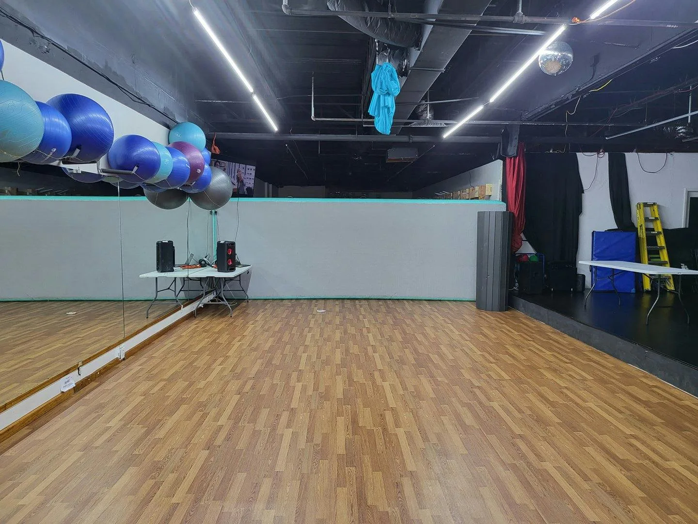 Dance Studio Event Area With Stage in Lake Worth — 4